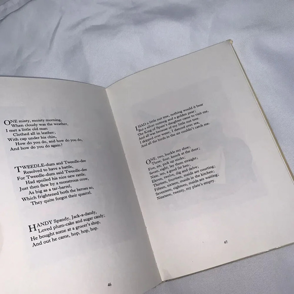 NURSERY RHYMES AND FAIRY TALES. by Tarrant, Margaret. Hard Cover Children’s Book - Picture 7 of 9